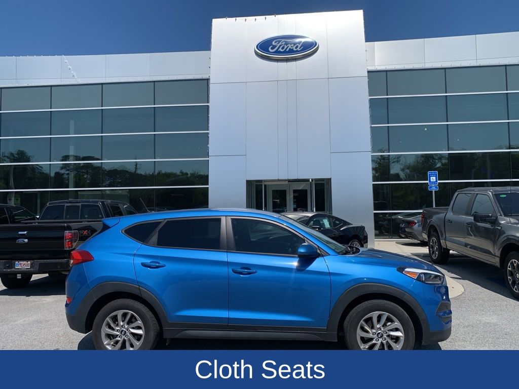 2017 Hyundai TUCSON SE