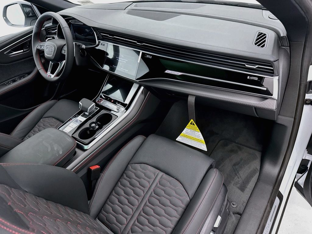 Thumbnail: 2027 Audi RS Q8 - 16