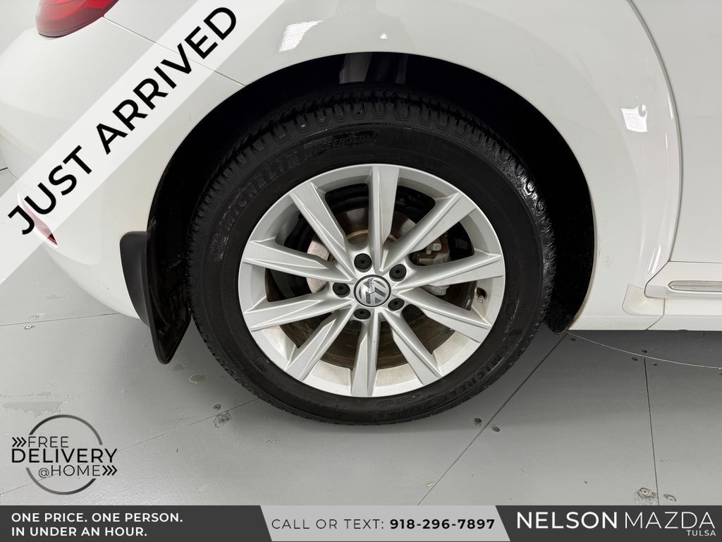 Used 2019 White Volkswagen 2.0T SE image 13