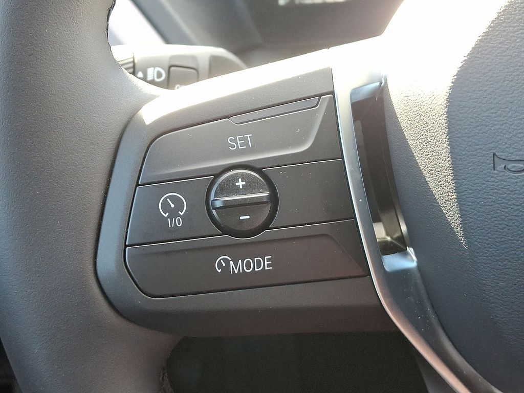 Thumbnail: 2025 BMW 2 Series - 22