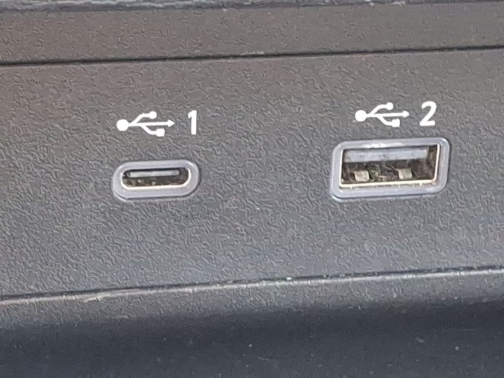 Thumbnail: 2022 Mitsubishi Outlander - 24