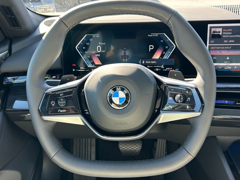 2025 BMW 5 Series 530i 18