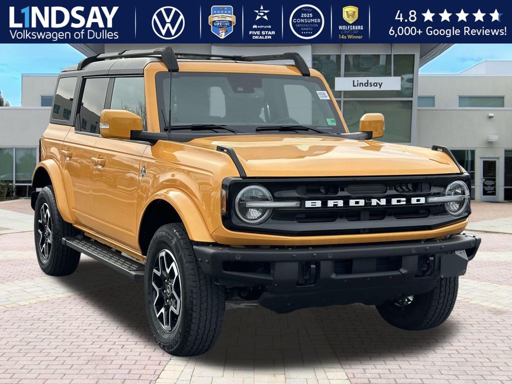 2022 Ford Bronco Outer Banks Advanced 4-Door 4WD