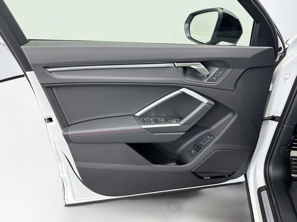Thumbnail: 2025 Audi Q3 - 24
