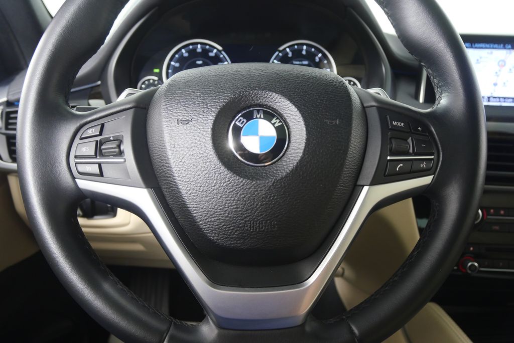 Thumbnail: 2019 BMW X6 - 18