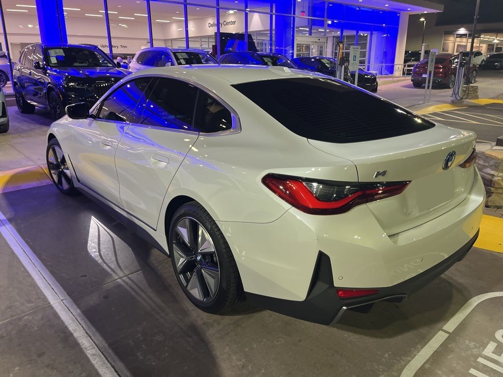 Thumbnail: 2025 BMW i4 - 5