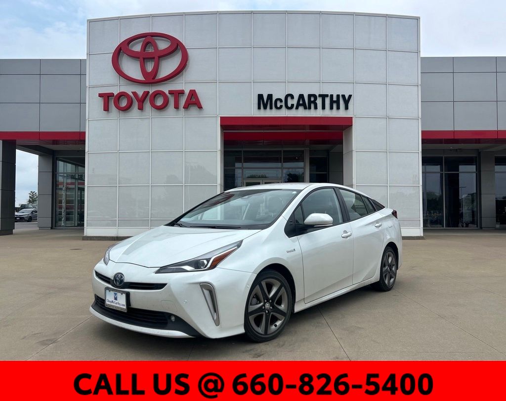 Pearl 2022 Toyota Prius Hatchback Front-Wheel Drive Continuously Variable Transmission