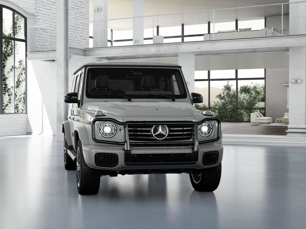 2025 Mercedes-Benz G-Class G 550 8