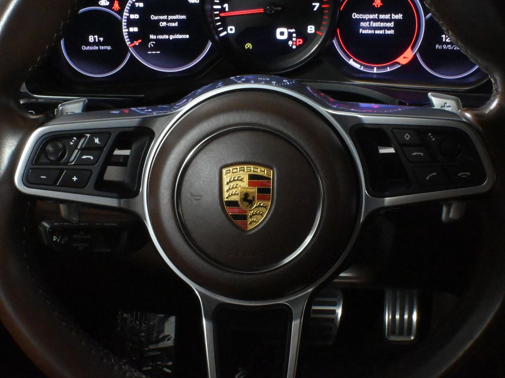 Thumbnail: 2022 Porsche Cayenne - 18