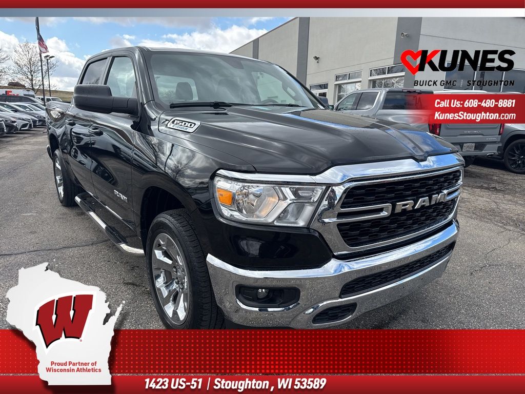 Diamond Black Crystal Pearlcoat 2022 RAM 1500 Pickup Truck Four-Wheel Drive 8-Speed Automatic