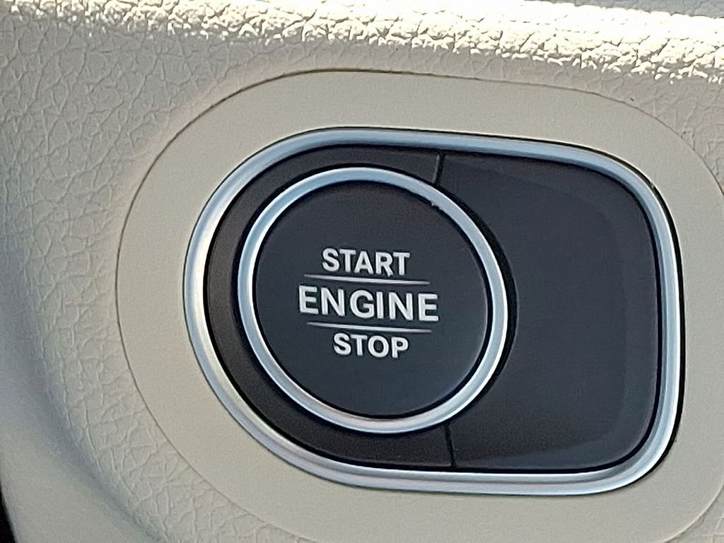 Thumbnail: 2025 Mercedes-Benz GLE - 15