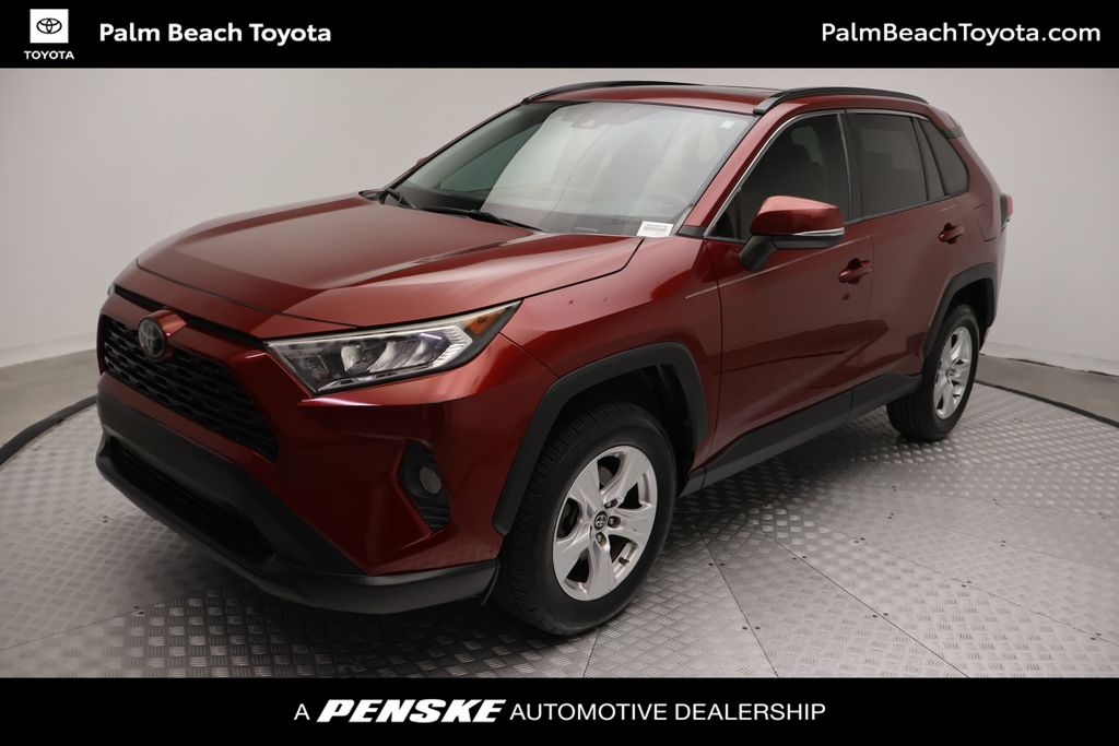 Thumbnail: 2019 Toyota RAV4 - 1