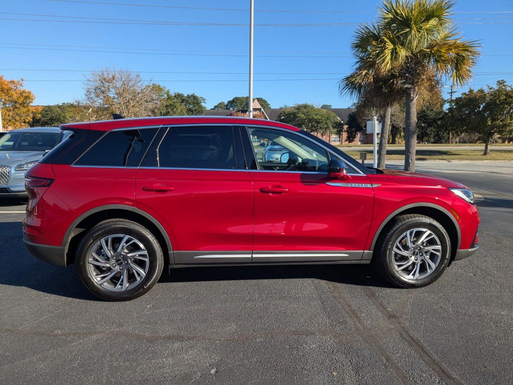 2025 Lincoln Corsair Premiere