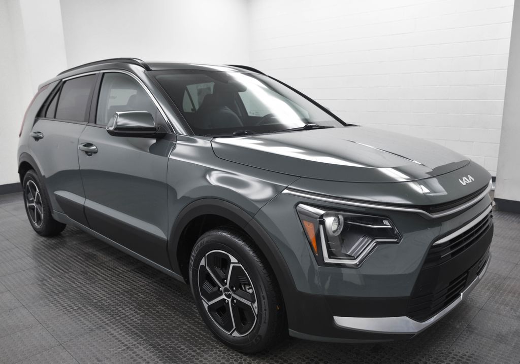 2024 Kia Niro EX FWD