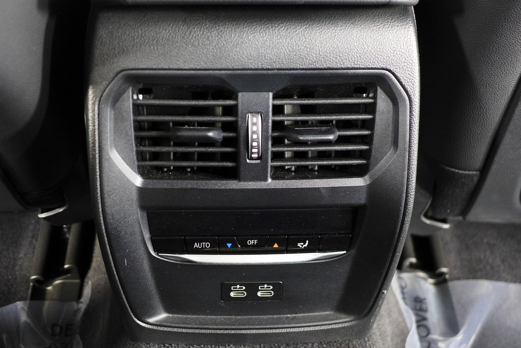 Thumbnail: 2023 BMW i4 - 24