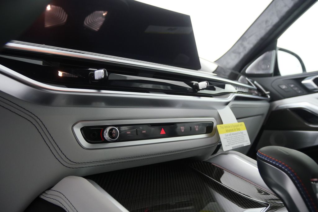 Thumbnail: 2026 BMW X6 - 23