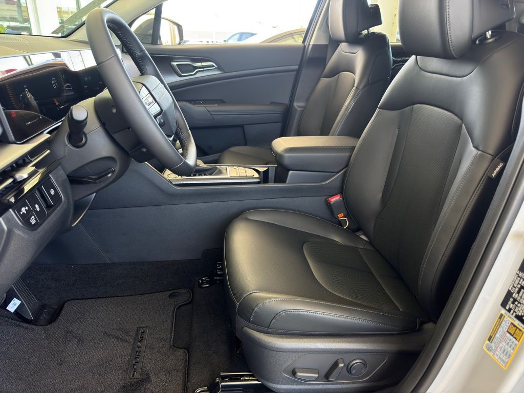 2026 Kia Sportage EX - 8