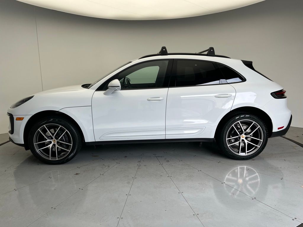 2025 Porsche Macan  2