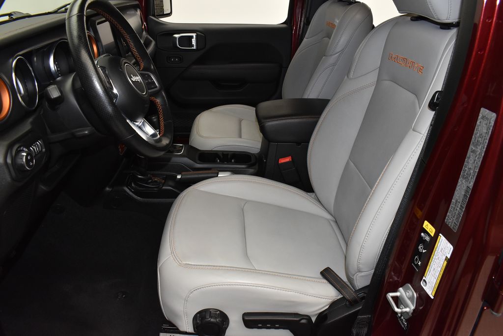 Thumbnail: 2021 Jeep Gladiator - 16