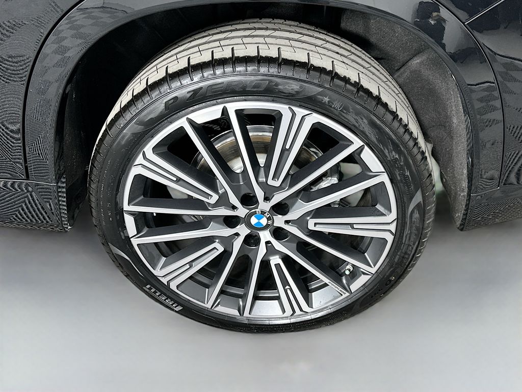 Thumbnail: 2026 BMW X1 - 23