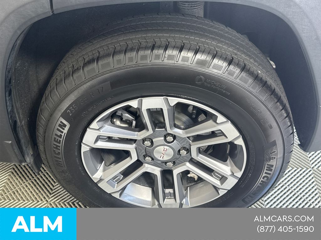 Used 2026 Silver GMC Elevation image 22