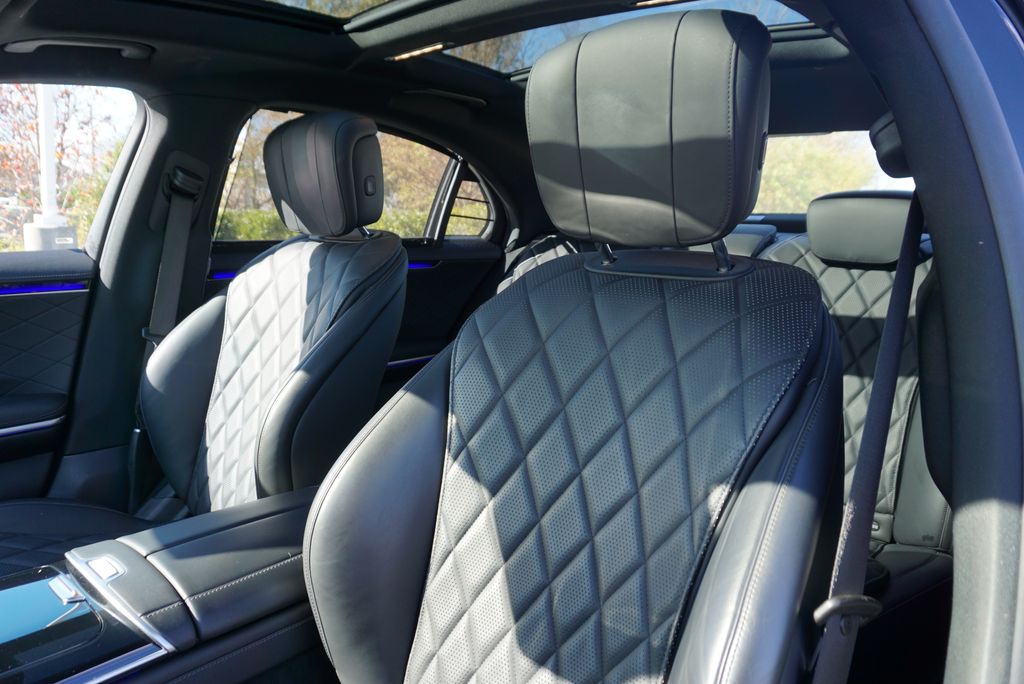 Thumbnail: 2022 Mercedes-Benz S-Class - 11