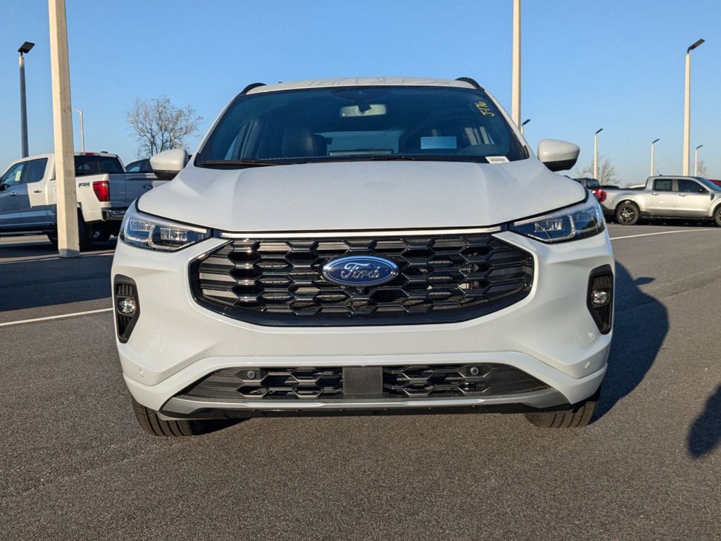 2025 Ford Escape ST-Line Elite