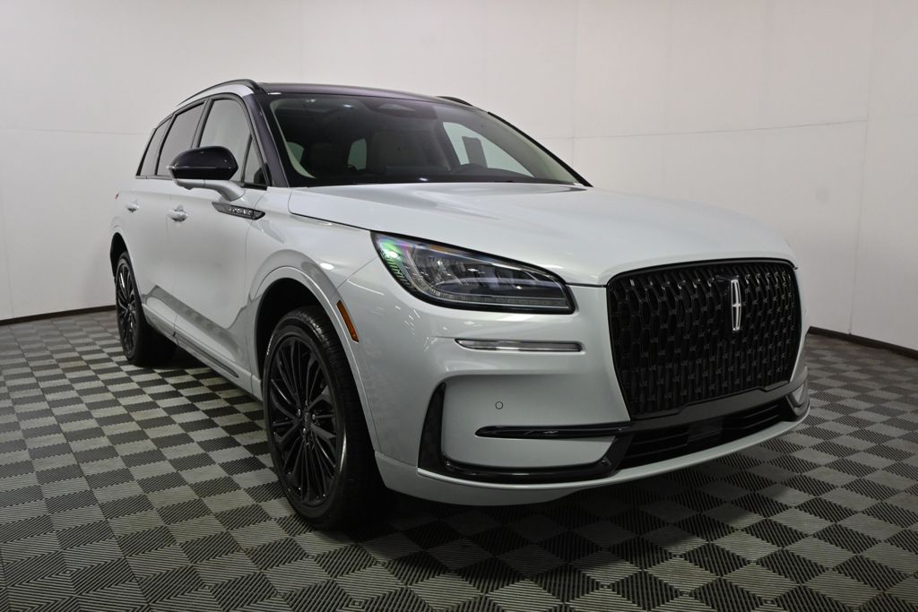 New 2026 White Lincoln Premiere image 9