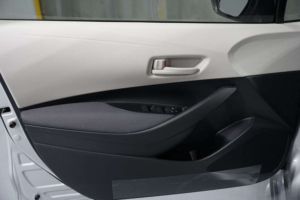Thumbnail: 2025 Toyota Corolla - 28