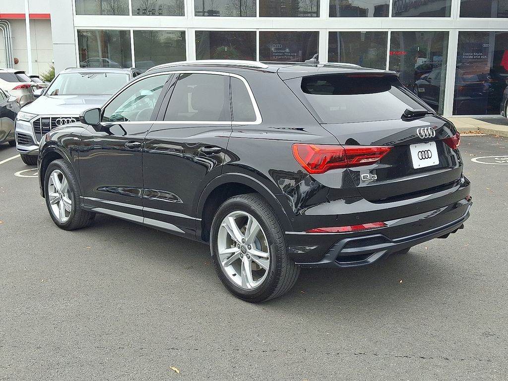 Thumbnail: 2020 Audi Q3 - 6