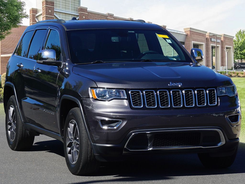 Thumbnail: 2018 Jeep Grand Cherokee - 3