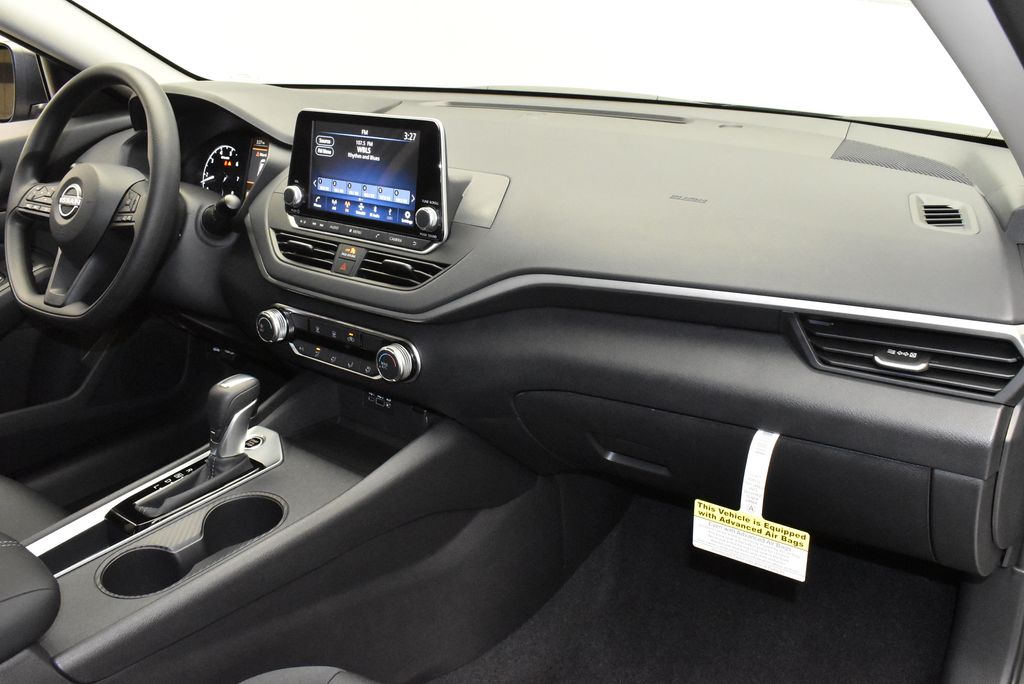 Thumbnail: 2025 Nissan Altima - 26