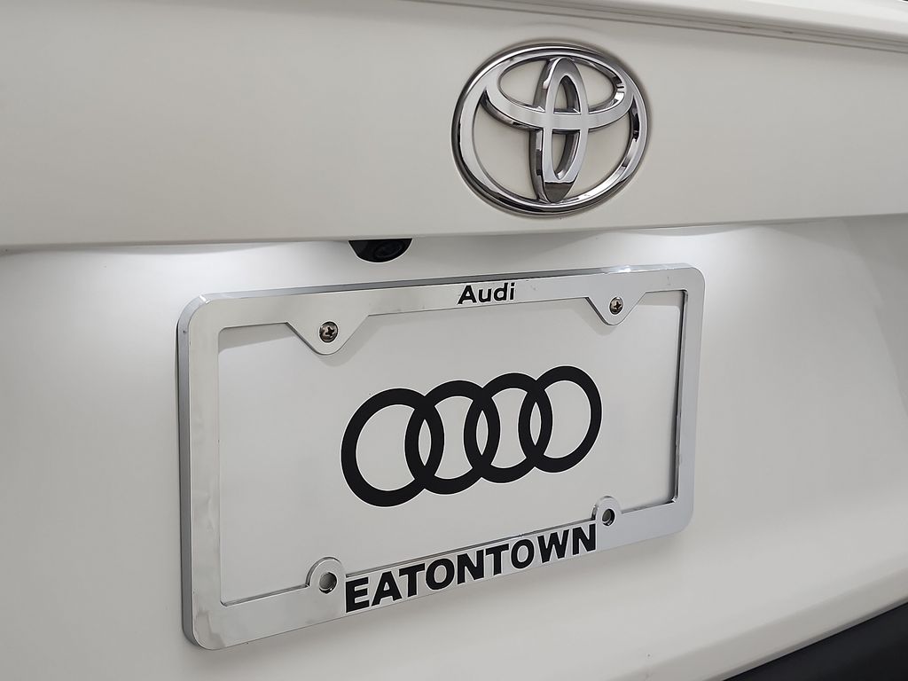 2019 Toyota RAV4 XLE Premium 30