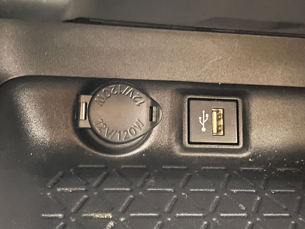 Thumbnail: 2023 Toyota RAV4 - 25