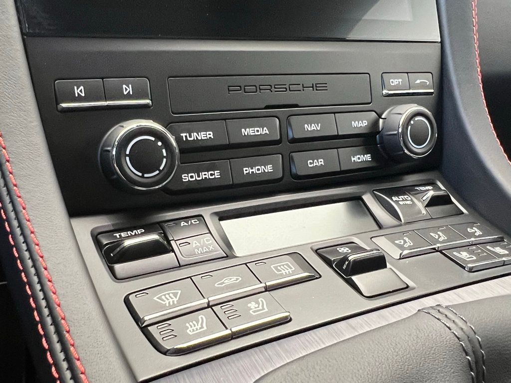 2025 Porsche 718 Boxster GTS 12