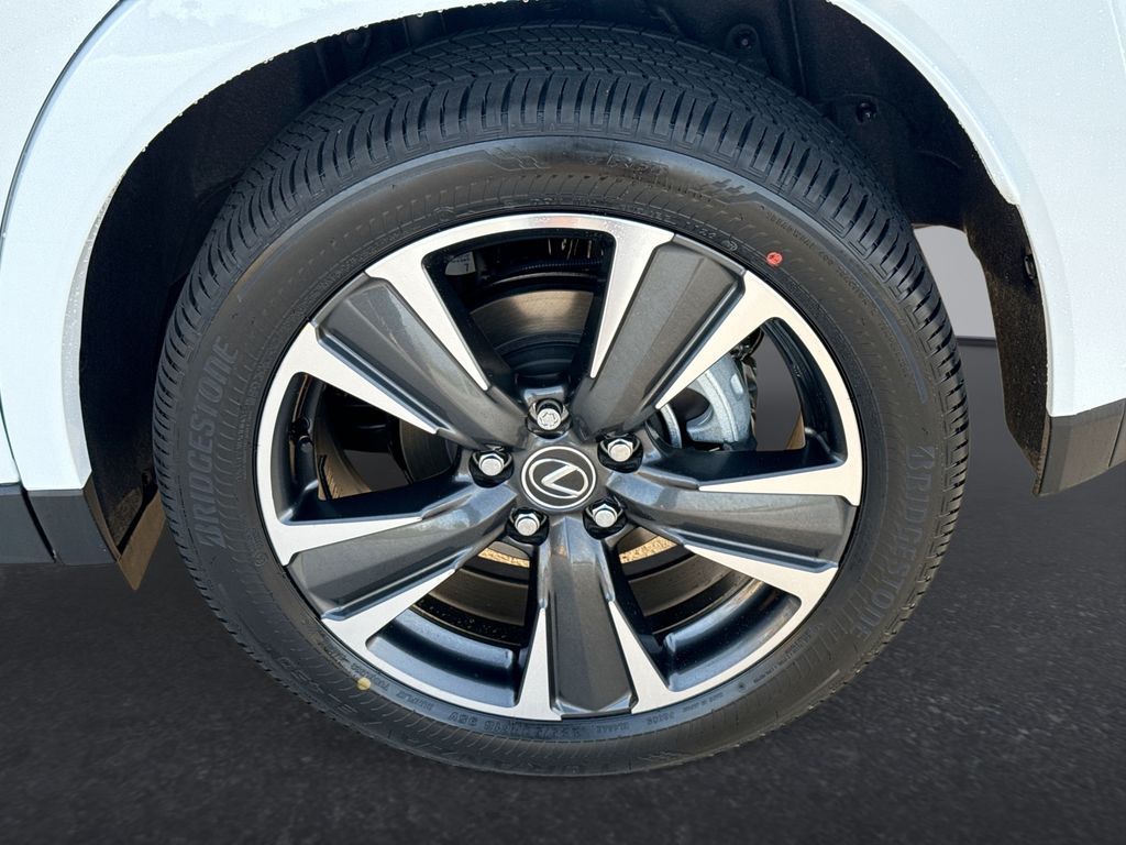 Thumbnail: 2026 Lexus UX - 31