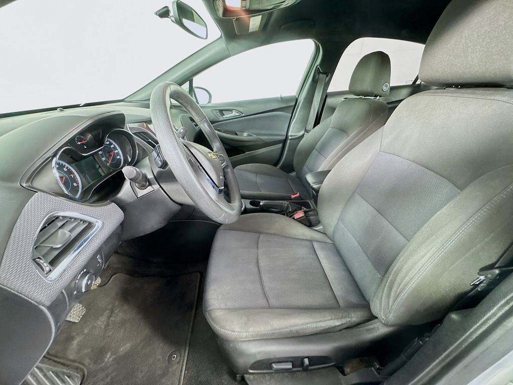 2018 Chevrolet Cruze LT photo