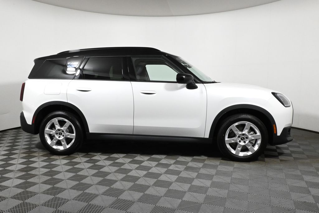 2025 MINI Cooper Countryman Base 8