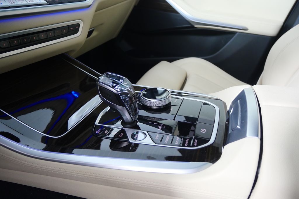 Thumbnail: 2020 BMW X5 - 28