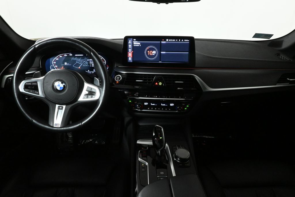 Thumbnail: 2023 BMW 5 Series - 17