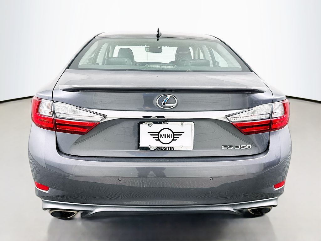 Thumbnail: 2017 Lexus ES - 6