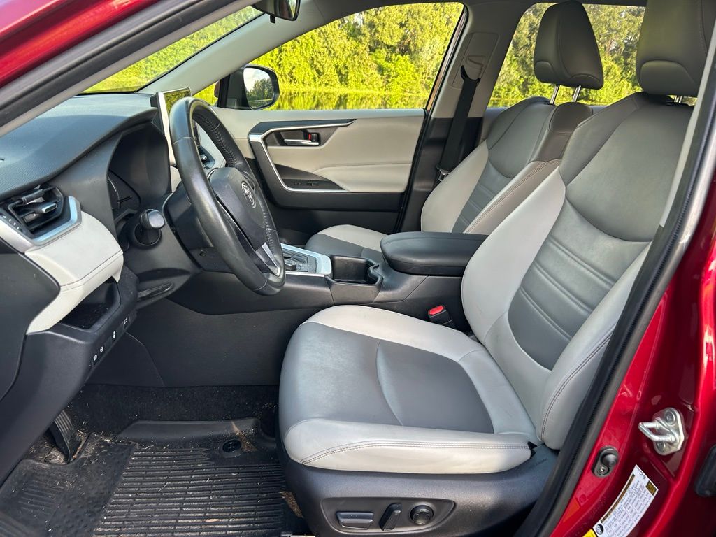 Thumbnail: 2023 Toyota RAV4 - 14