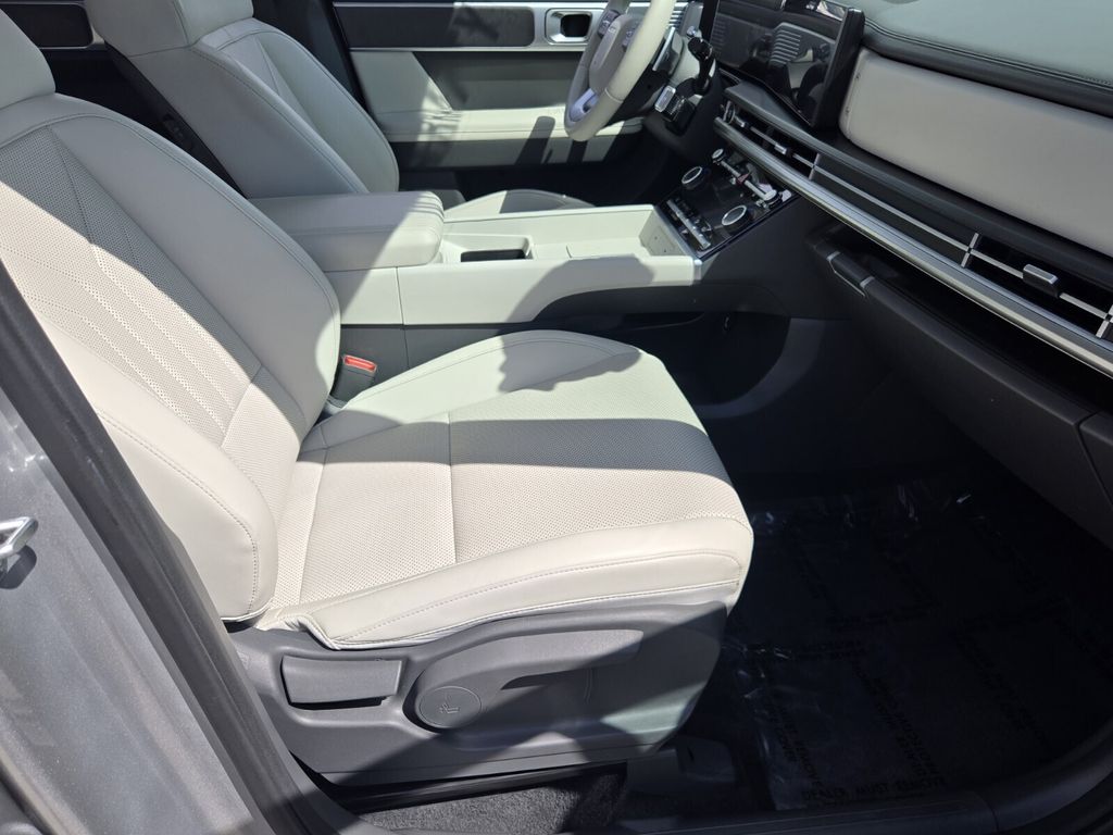 2025 Hyundai Santa Fe - $28,999
