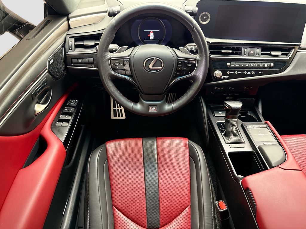 Thumbnail: 2022 Lexus ES - 10
