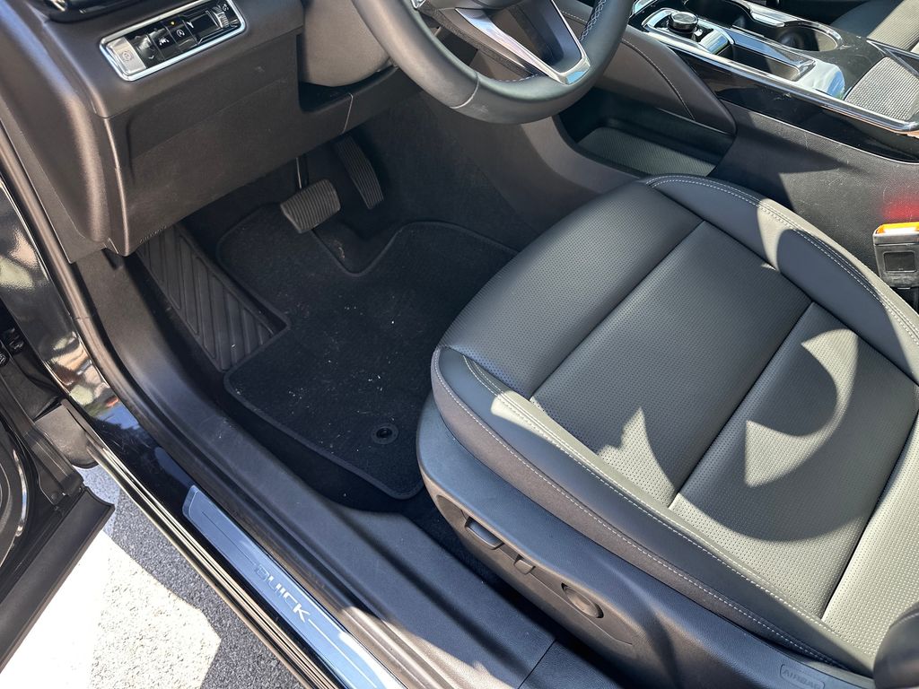 Used Car 2025 Buick Envision  Preferred For Sale Under $30,000 In Austin, Texas