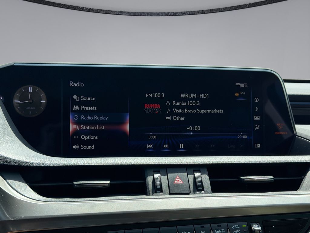 Thumbnail: 2020 Lexus ES - 23