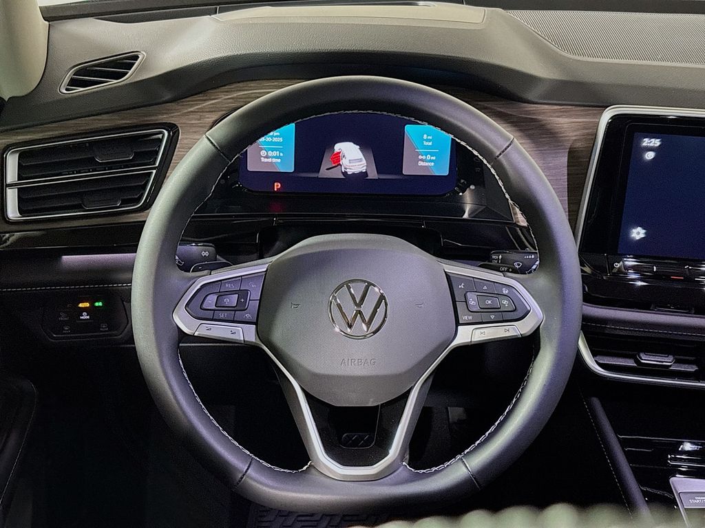 2025 Volkswagen Atlas 2.0T SEL