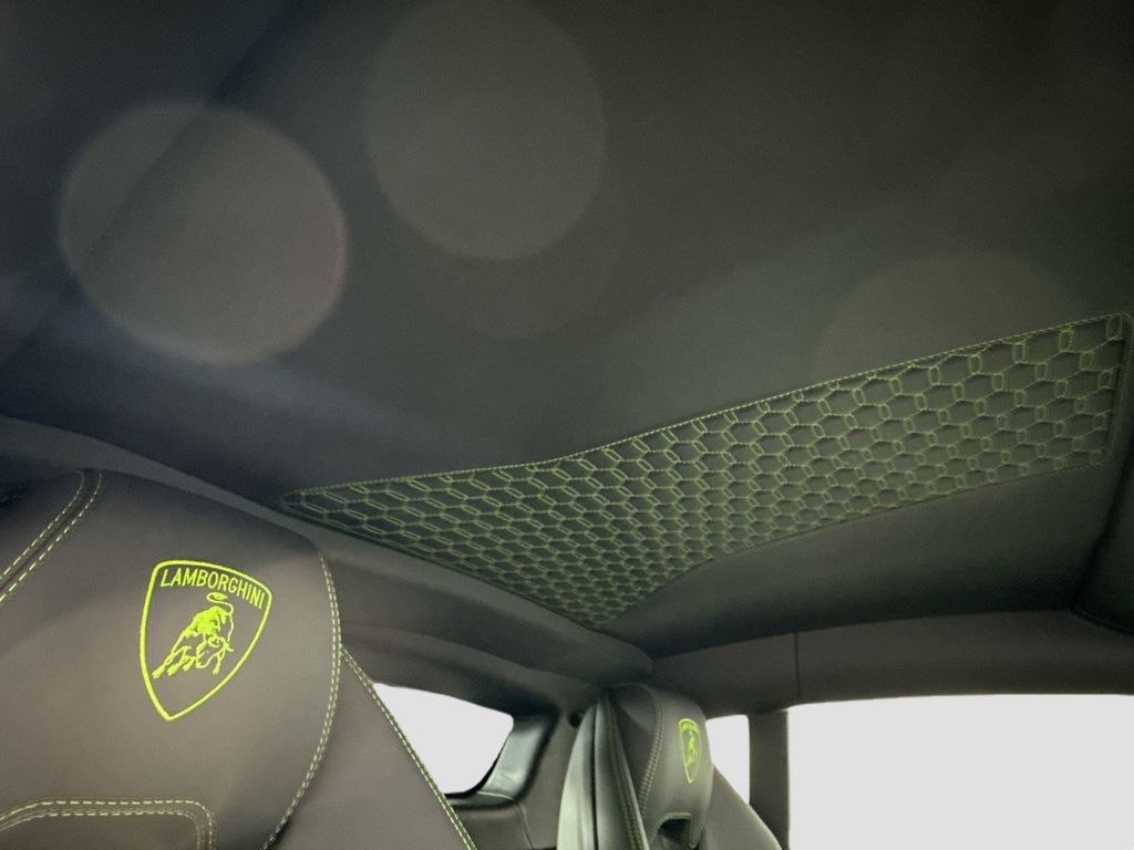 Thumbnail: 2021 Lamborghini Huracan - 17
