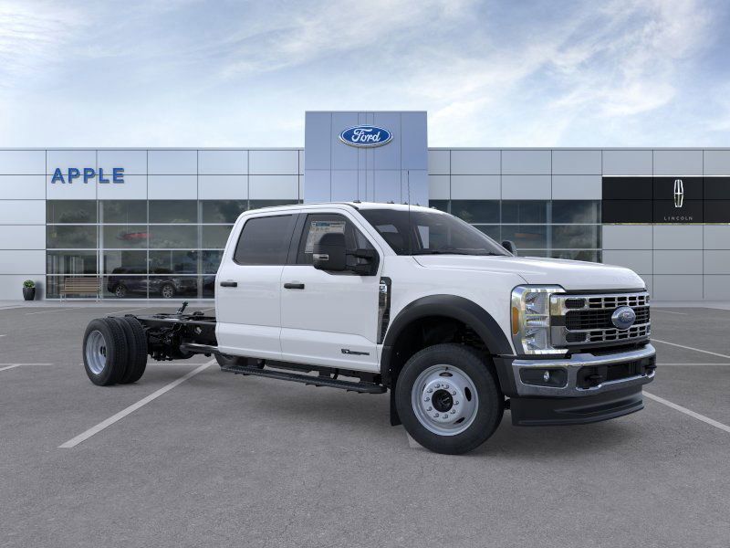 2026 Ford F-550 Chassis LARIAT