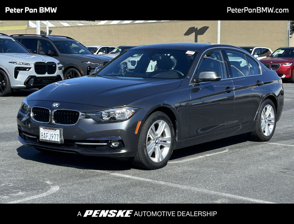 Thumbnail: 2017 BMW 3 Series - 1